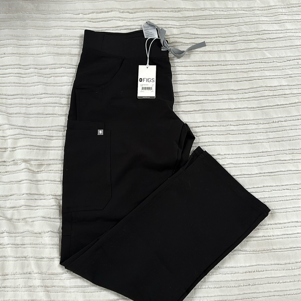 FIGS Kade cargo pants- NEW TAGS ON